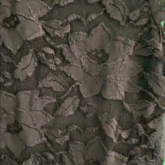 Stretch/Lacey tee - Picture 3 of 3